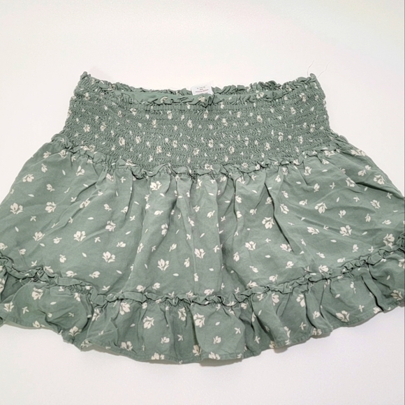 Girls XL 14-16 Plus Skirt New - Never Worn (plus size) soft green white - Picture 7 of 8